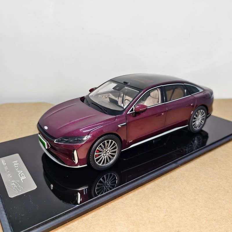 OEM Chery Fengyun A9L 1:18 Diecast Model Car