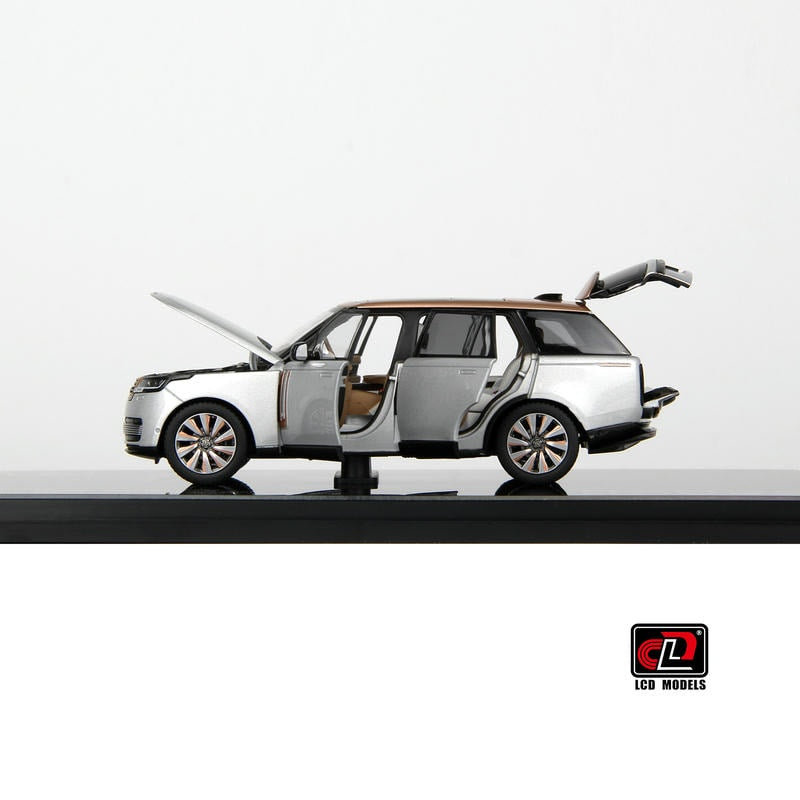 Pre-Order LCD 1:43 Range Rover Silver Alloy Full-Open Model – Acrylic Display & Transparent Sunroof