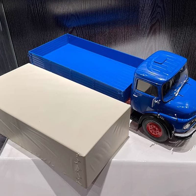 Schuco 1:18 Mercedes-Benz L911 Truck 1952 Alloy Model Car
