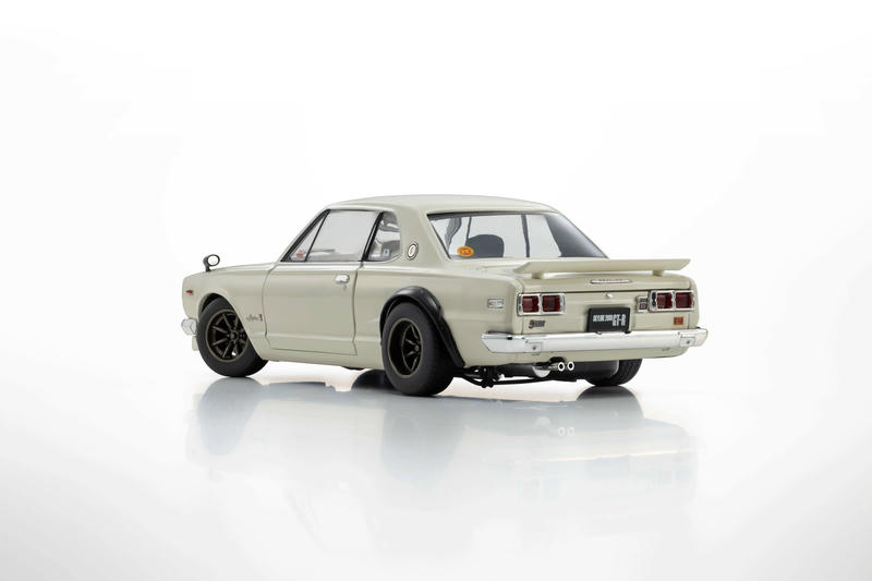 Kyosho Nissan Skyline 2000 GT-R (KPGC10) 1:18 Diecast Model Car