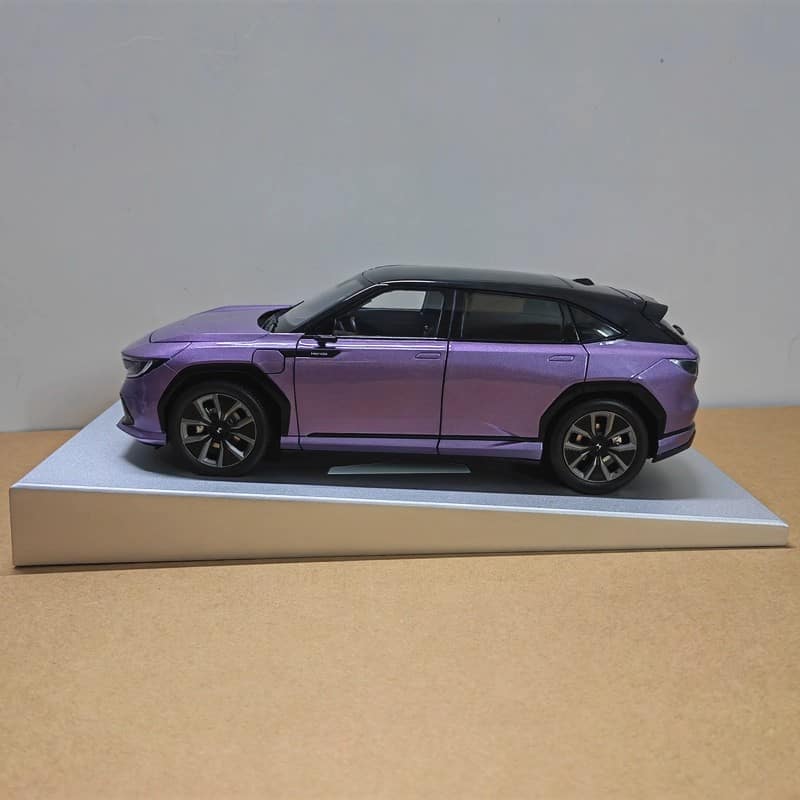 GAC Honda P7 1:18 Diecast Model Car