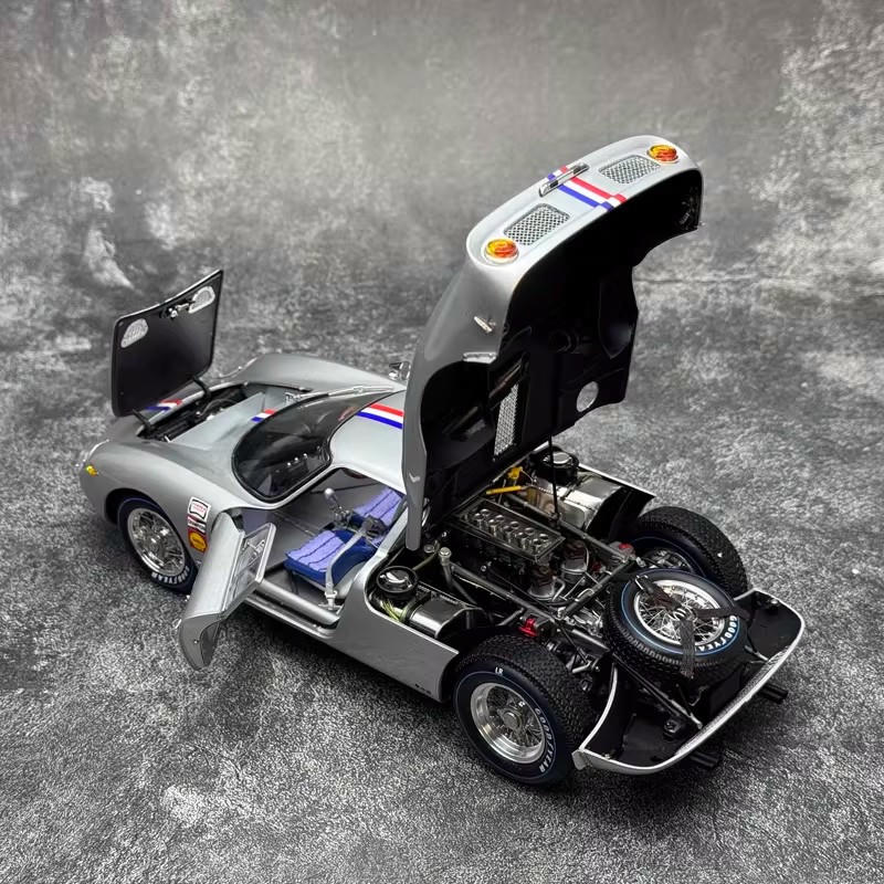 CMC 1:18 Ferrari 250 LM Alloy Diecast Model Car