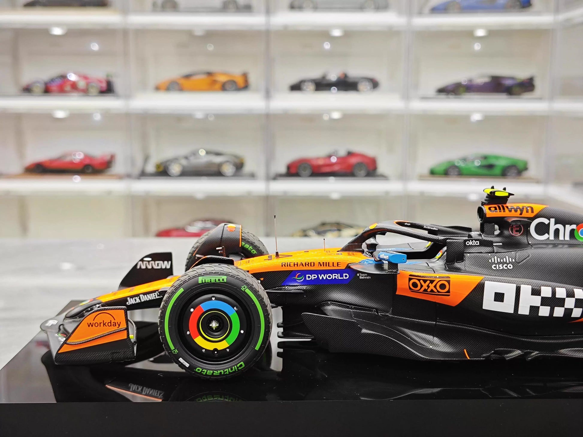 Amalgam 1:18 McLaren MCL39 (2025) Resin Model