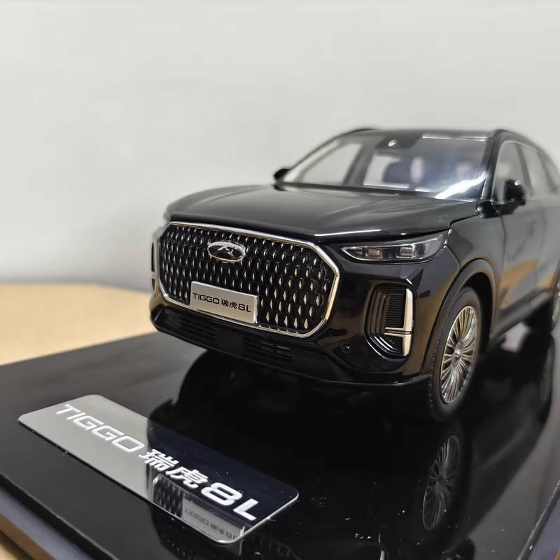 1:18 Chery Tiggo 8L SUV Diecast Model