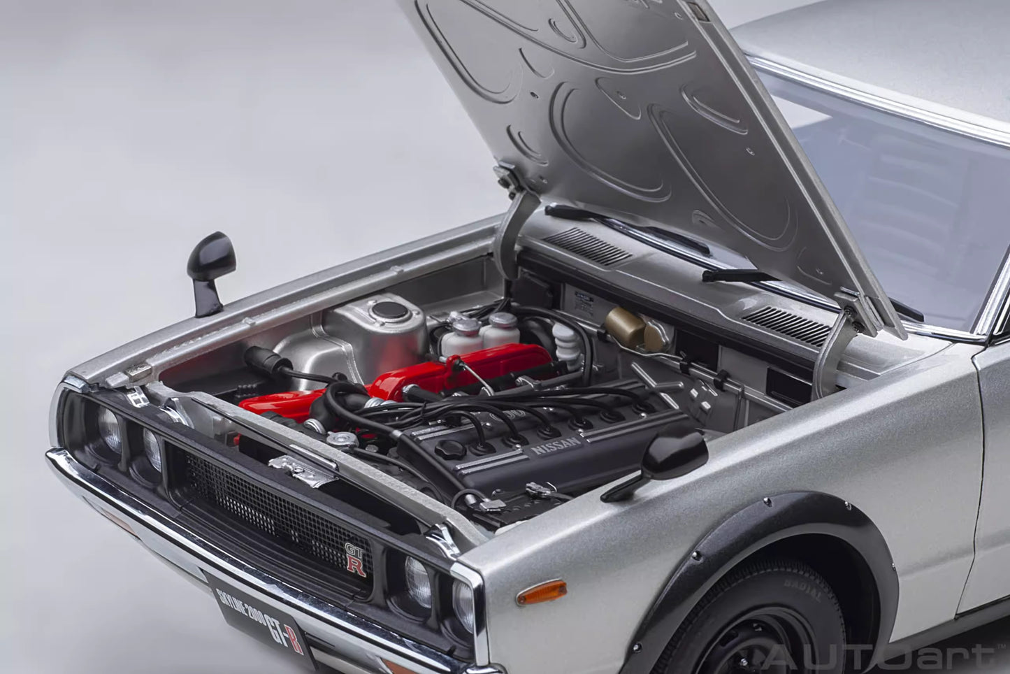 AUTOart Nissan GT-R Skyline KPGC110 – 1:18 Scale Model (Classic Hakosuka Heritage Edition)