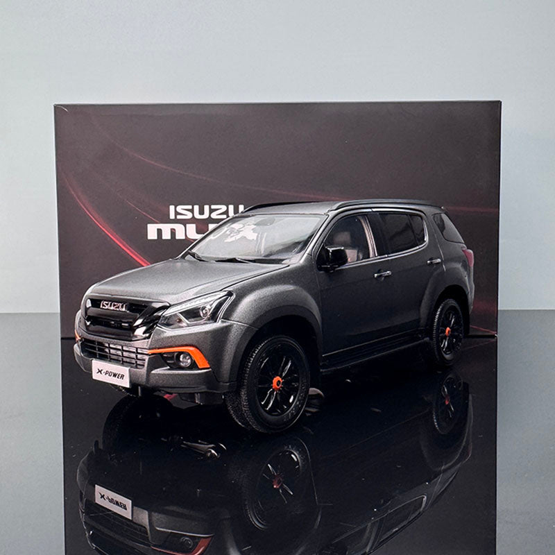Isuzu MU-X 1:18 Scale Diecast Model – Premium Collectible