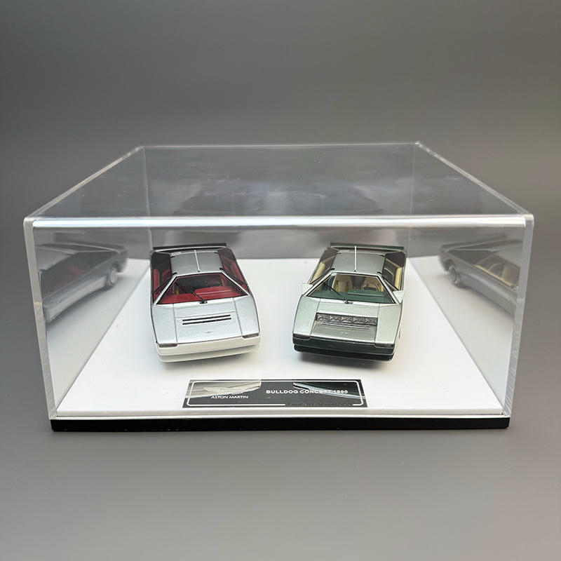 1：43 – YX car model