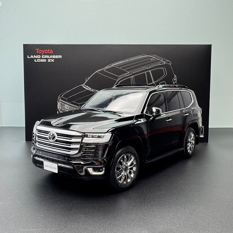 Toyota Land Cruiser LC300 ZX 1:18 Diecast Model by LCD MODEL Collection