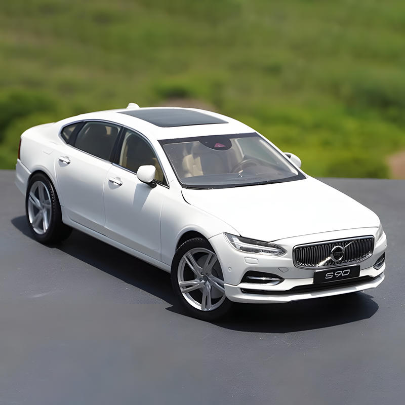 OEM 1:18 S90 Luxury Sedan Diecast Model