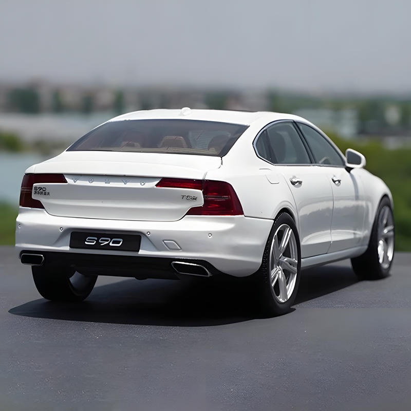 OEM 1:18 S90 Luxury Sedan Diecast Model