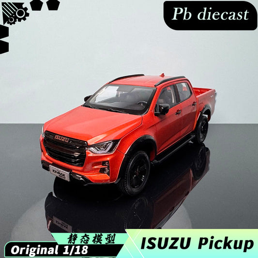 Isuzu Pickup Truck 1:18 Diecast Model – Interactive Collectible
