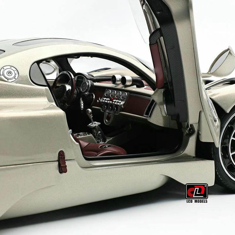 [Pre-Order] LCD 1:18 Pagani Utopia