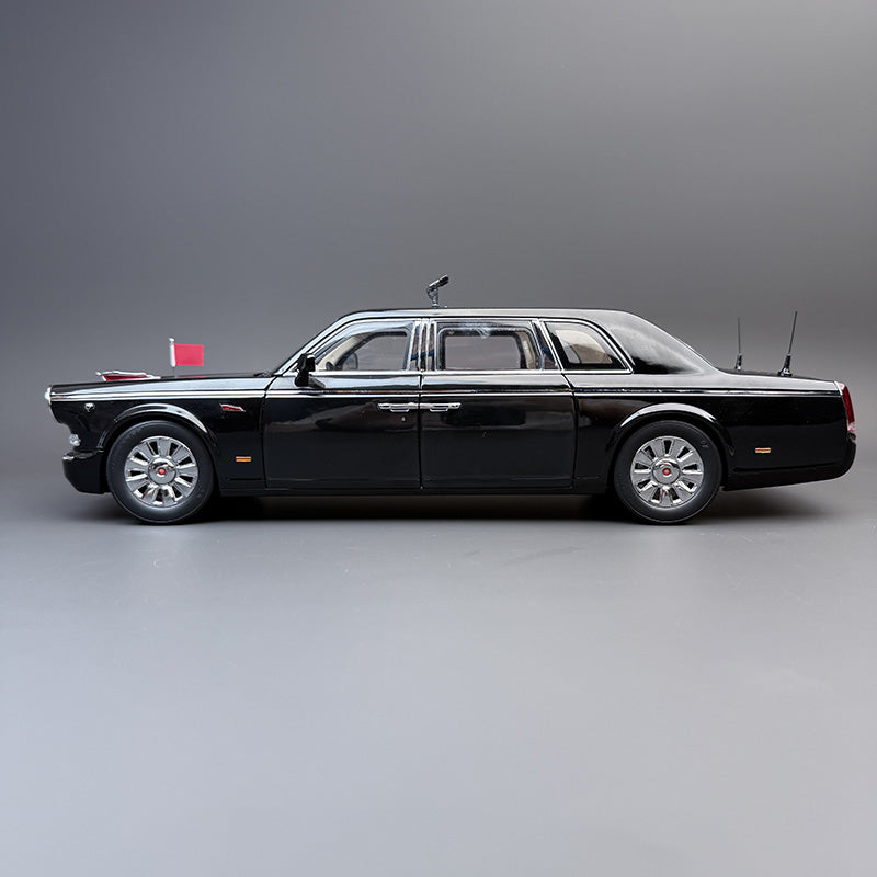 Hongqi 1:18 Classic Sedan Diecast Model Car – Collector’s Edition