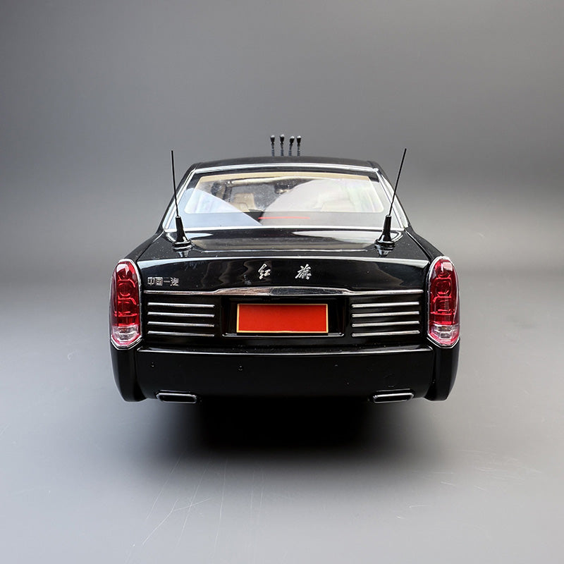 Hongqi 1:18 Classic Sedan Diecast Model Car – Collector’s Edition