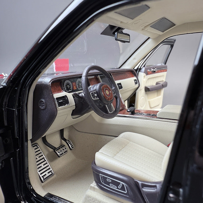 Hongqi 1:18 Classic Sedan Diecast Model Car – Collector’s Edition