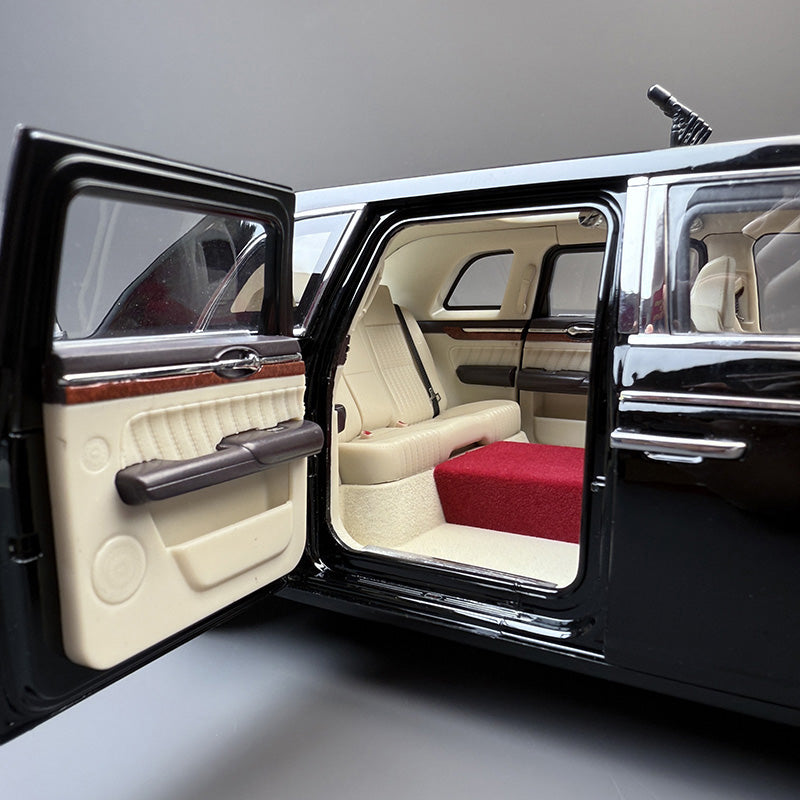 Hongqi 1:18 Classic Sedan Diecast Model Car – Collector’s Edition