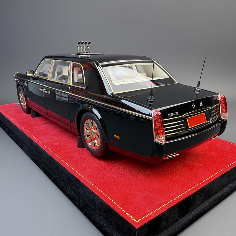Hongqi 1:18 Classic Sedan Diecast Model Car – Collector’s Edition