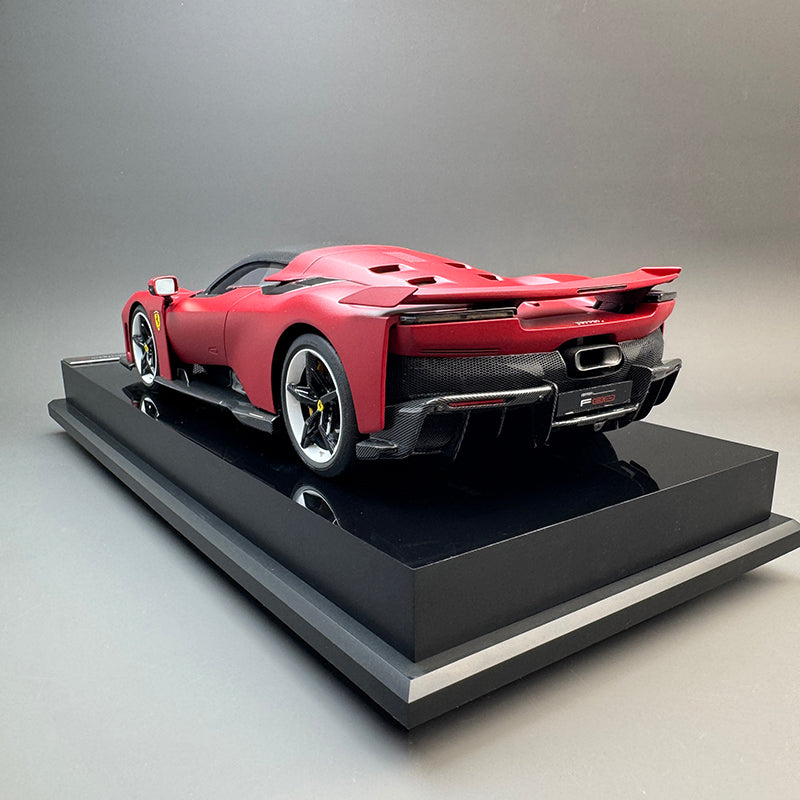 Amalgam 1:18 Ferrari F80 Resin Model – Matte Red