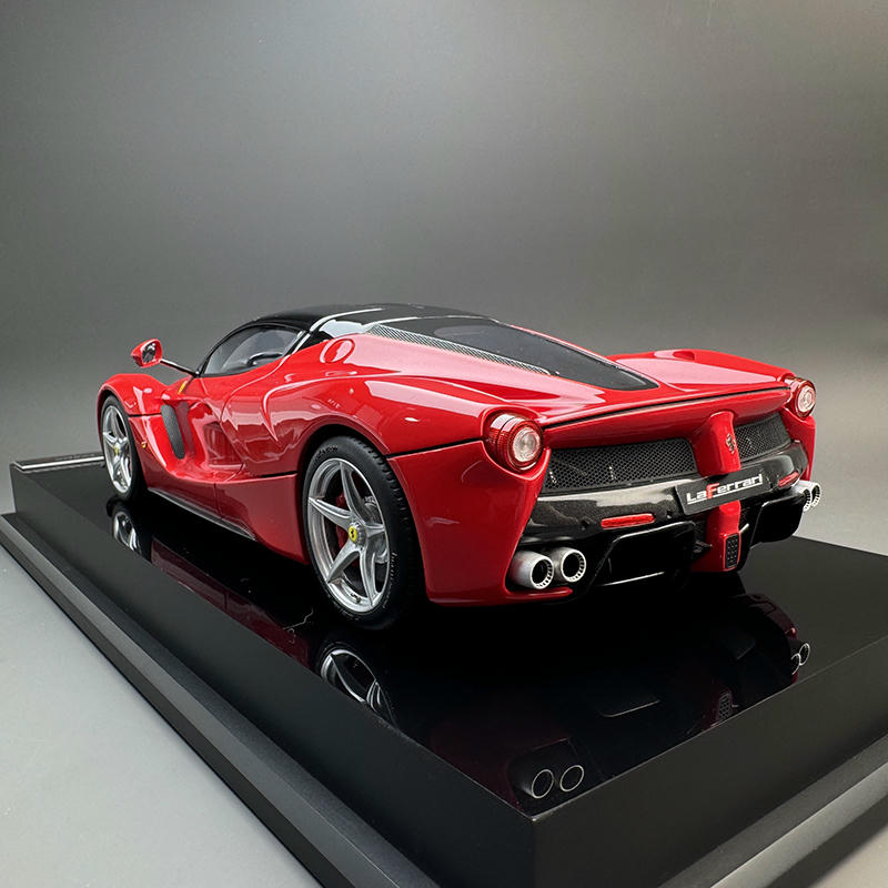 Amalgam 1:18 Ferrari LaFerrari Resin Model