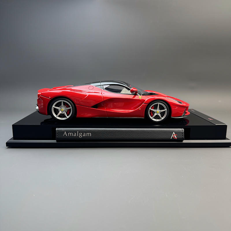 Amalgam 1:18 Ferrari LaFerrari Resin Model