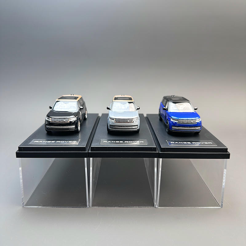 LCD 1:64 Range Rover SV 2022 Diecast Model