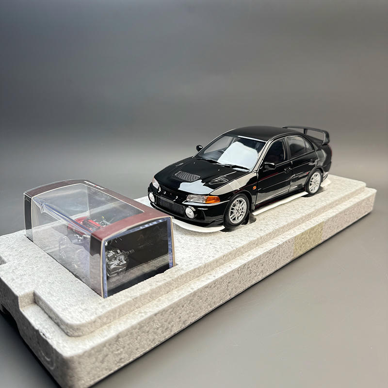 Mitsubishi Lancer Evolution IV Diecast Model – 1:18 Limited Edition