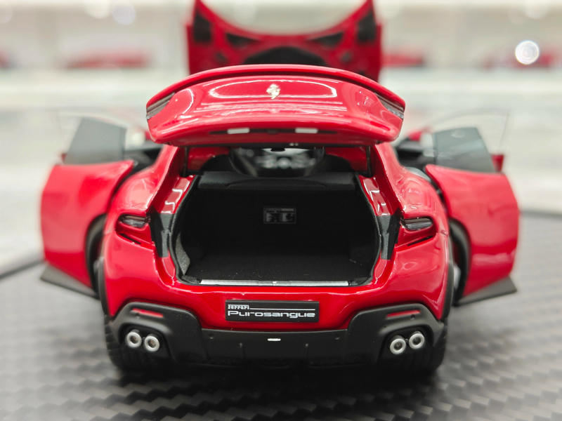 BBR Ferrari Purosangue Black Roof 1:43 Diecast Model Car