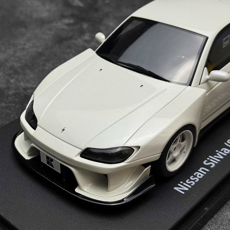 Kyosho 1:18 Nissan Silvia S15 Khyzyl Saleem Resin Model