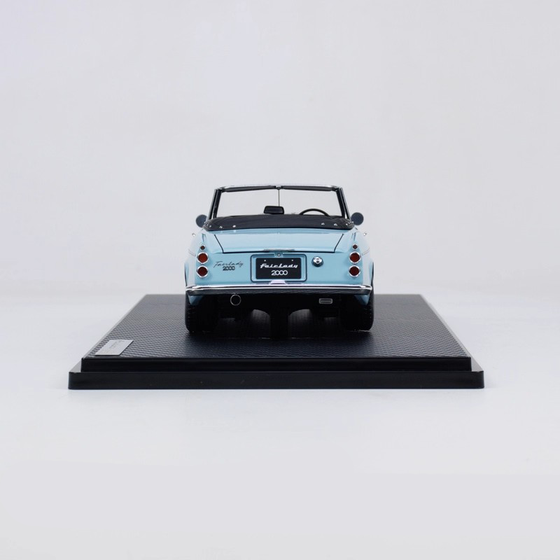 Ignition Model Fairlady 2000 SR311 1:18 Limited Resin Model Car
