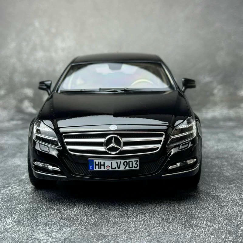Norev 1:18 Mercedes-Benz CLS-Class Coupe (C218) 2011 Diecast Model