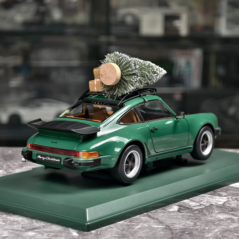 NOREV 1:18 Christmas Edition Volkswagen Beetle, Porsche 911 &amp; Fiat 500 Diecast Model Cars
