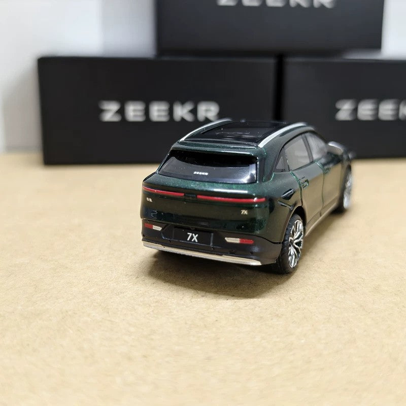 Official 1:64 ZEEKR 7X Diecast Model Car – Geely Electric SUV Alloy Collector Model