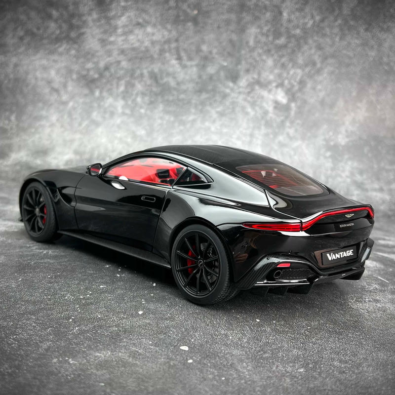 AUTOart 1:18 Aston Martin Vantage 2019 Alloy Diecast Model – YX