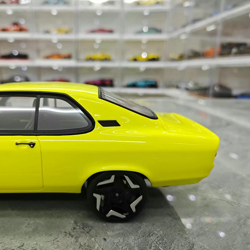 OTTO 1:18 Opel Manta GSE Resin Model Car