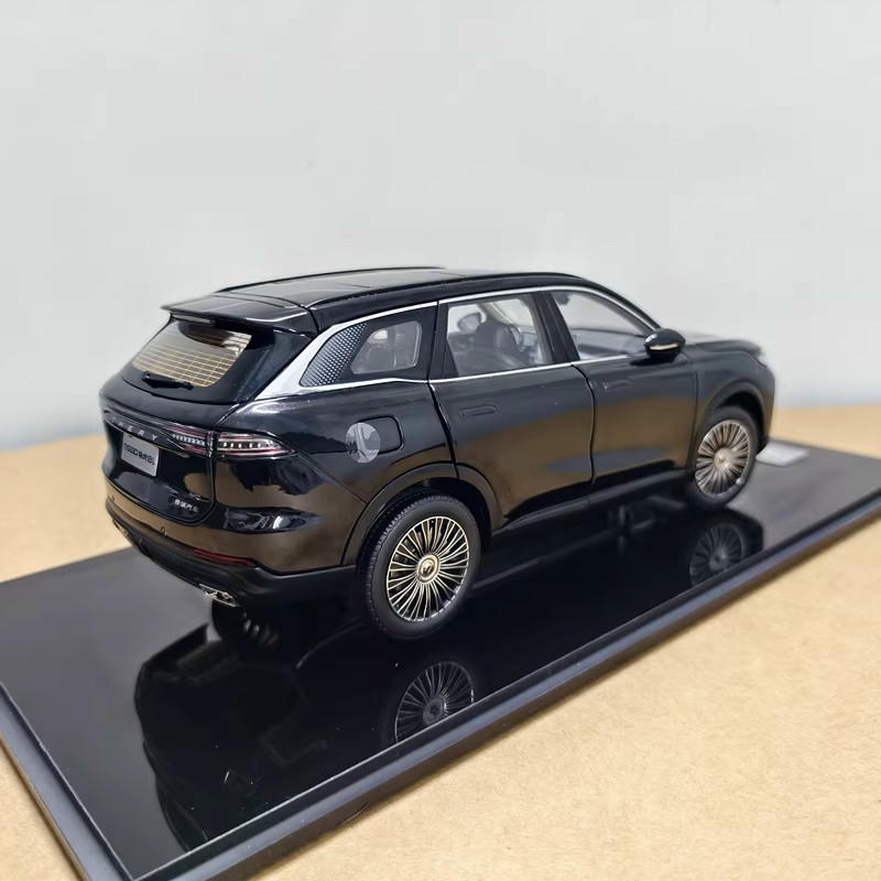 1:18 Chery Tiggo 8L SUV Diecast Model