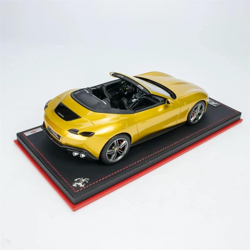 MR 1:18 Ferrari Roma Spider 2023 Resin Model Car – Premium Convertible Supercar
