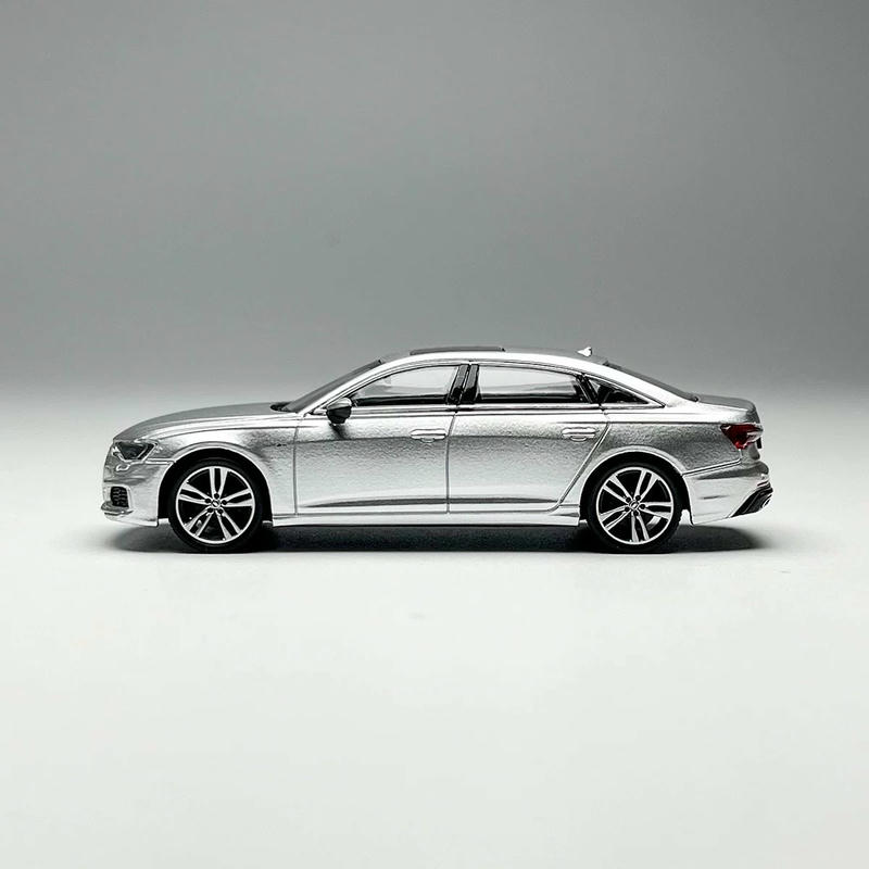VAV 1:64 Audi A6L Alloy Model