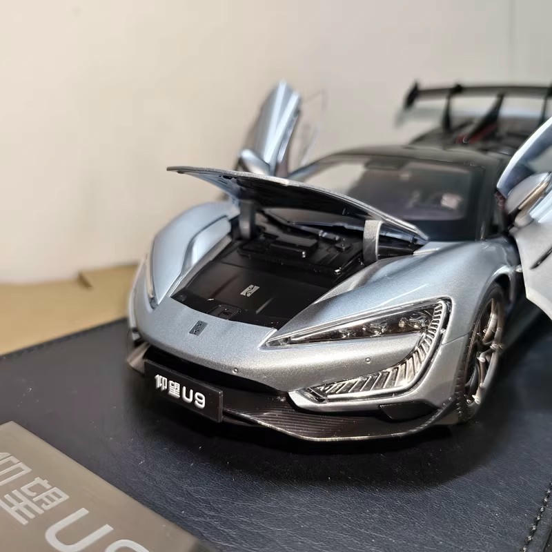1:18 BYD Yangwang U9 Electric Supercar Diecast Model