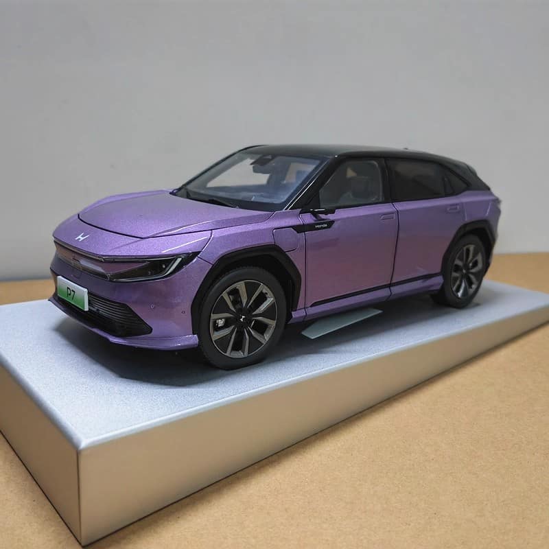 GAC Honda P7 1:18 Diecast Model Car