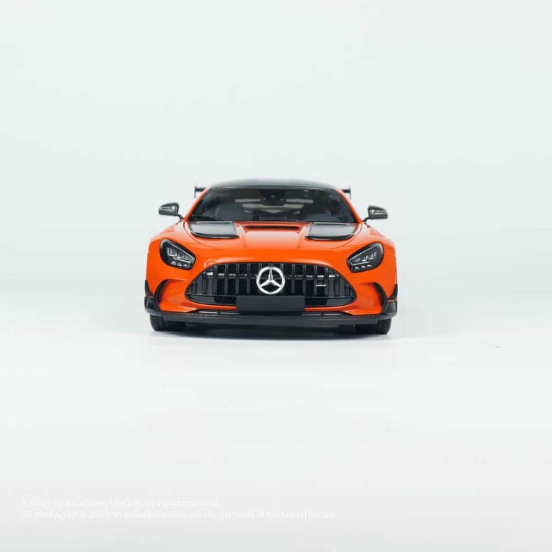Minichamps 1:18 Mercedes-AMG GT Black Series Diecast Model – YX