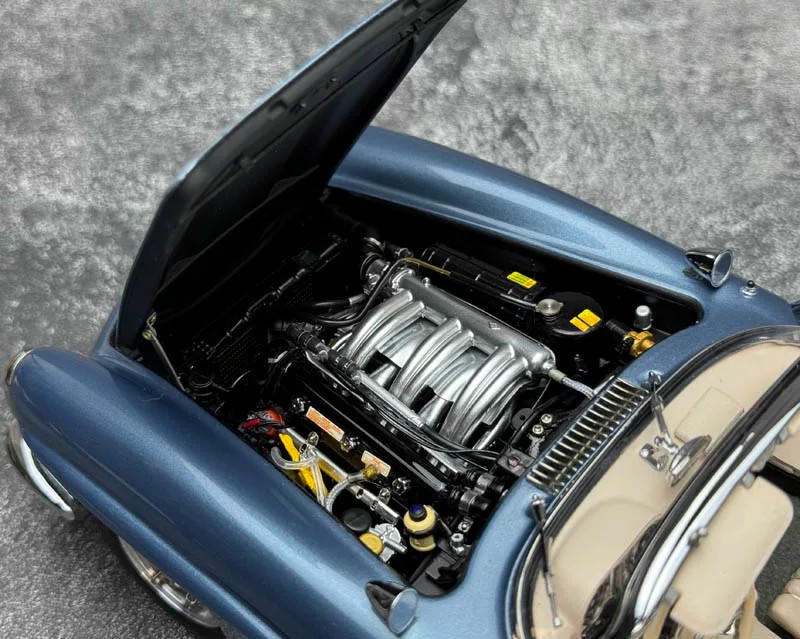 CMC 1:18 Mercedes-Benz 300SL Roadster Coupe Diecast Model