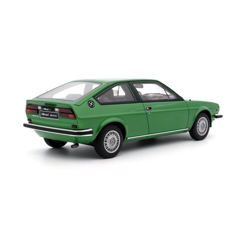 OTTO 1:18 Alfa Romeo Green Resin Collectible Model Car