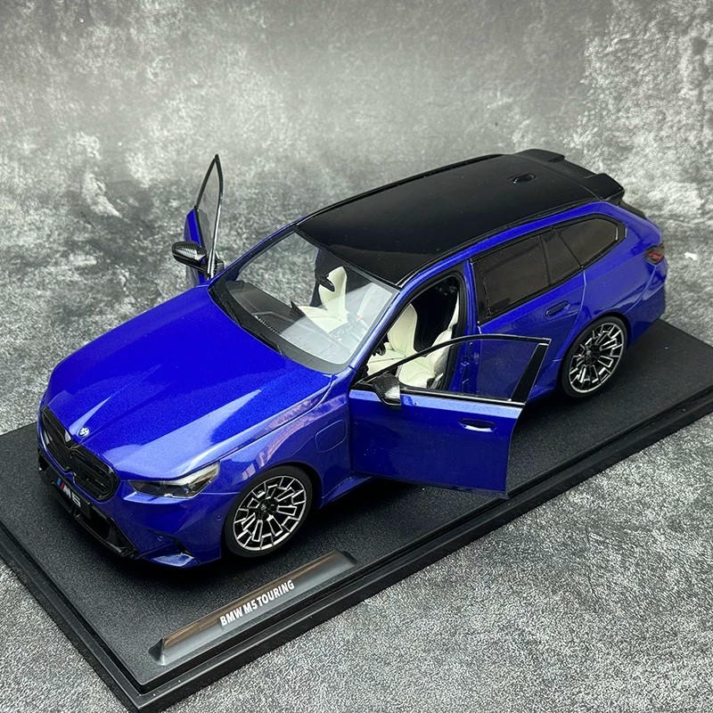 SOLIDO 1:18 BMW M5 Touring Diecast Model Car