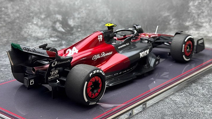 Alfa Romeo F1 C43 – #24 Zhou Guanyu Australia GP Edition 1:18 Scale Model by Kilo NZG (Alloy Shell with Display Base & Cover)