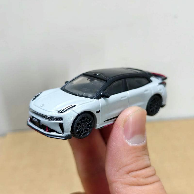 Official 1:64 ZEEKR 001 FR Diecast Model Car – Geely Electric Performance Sedan Alloy Collectible