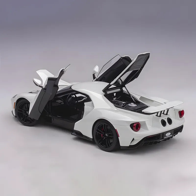 Autoart 1/18 Ford GT 2017 White Diecast car model Collectible Car Models
