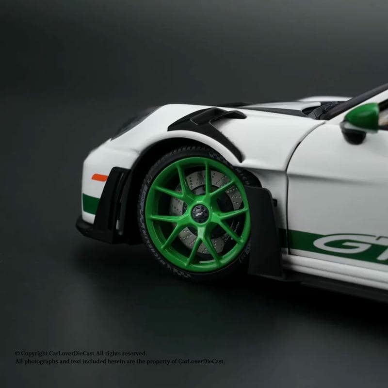 MINICHAMPS 1:18 Porsche 911 GT3 RS Diecast Model Car – Full Opening Limited Edition Collector