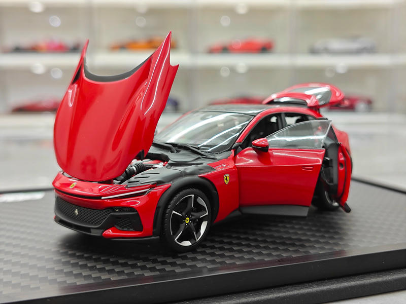BBR Ferrari Purosangue Black Roof 1:43 Diecast Model Car
