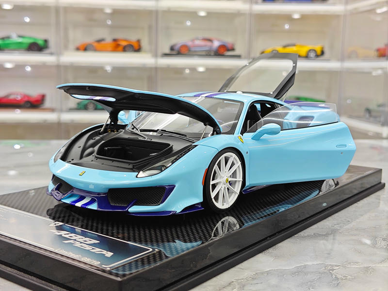 Dino Model 1:18 Ferrari 488 Pista Resin (Fully Open) Model