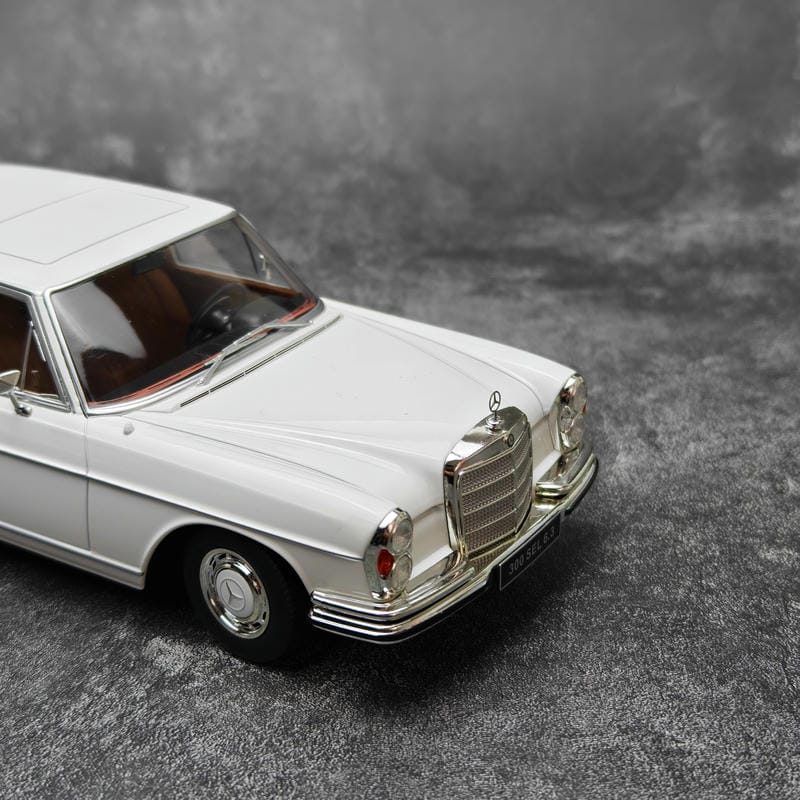 KK Scale Mercedes-Benz 300SEL 6.3 W109 1967-1972 1:18 Alloy Diecast Model Car